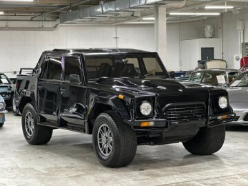 1990 Lamborghini LM002