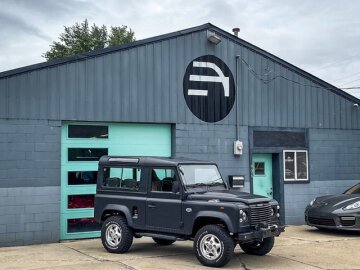 1990 Land Rover Defender