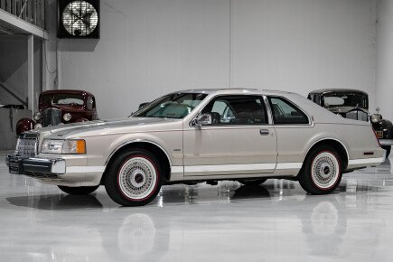 Photo 1 for 1990 Lincoln Mark VII Bill Blass