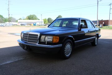 1990 Mercedes-Benz 300SE