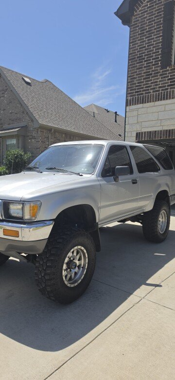1990 Toyota 4Runner 4WD SR5 2-Door