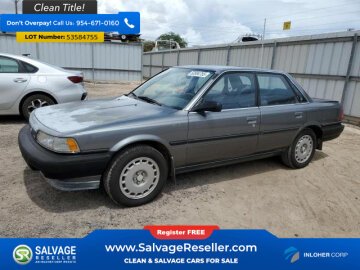 1990 Toyota Camry Deluxe V6 Sedan