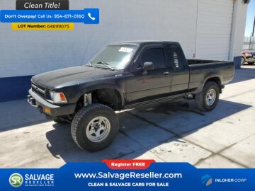 1990 Toyota Pickup 2WD Xtracab Deluxe