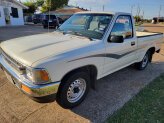 1990 Toyota Pickup 2WD Regular Cab