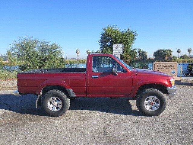 1990 Toyota Pickup 4x4 Regular Cab V6
