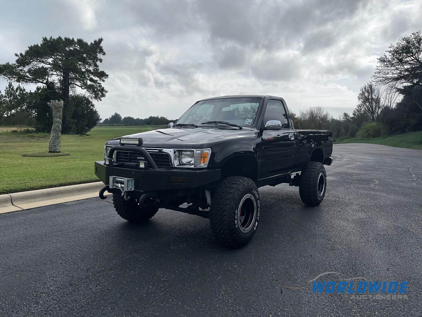 1990 Toyota Pickup 4x4 Regular Cab Deluxe