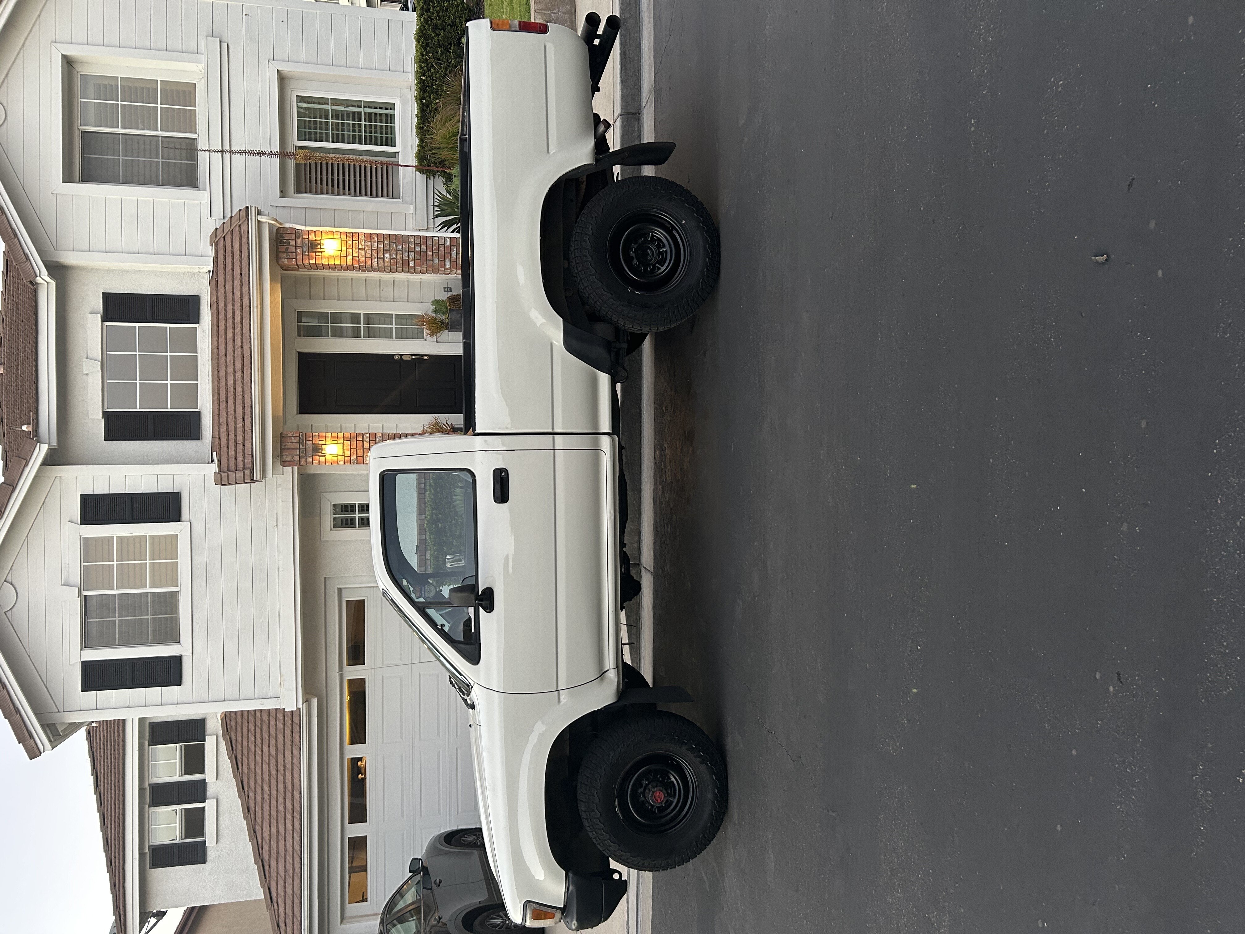 1990 Toyota Pickup 4x4 Regular Cab SR5
