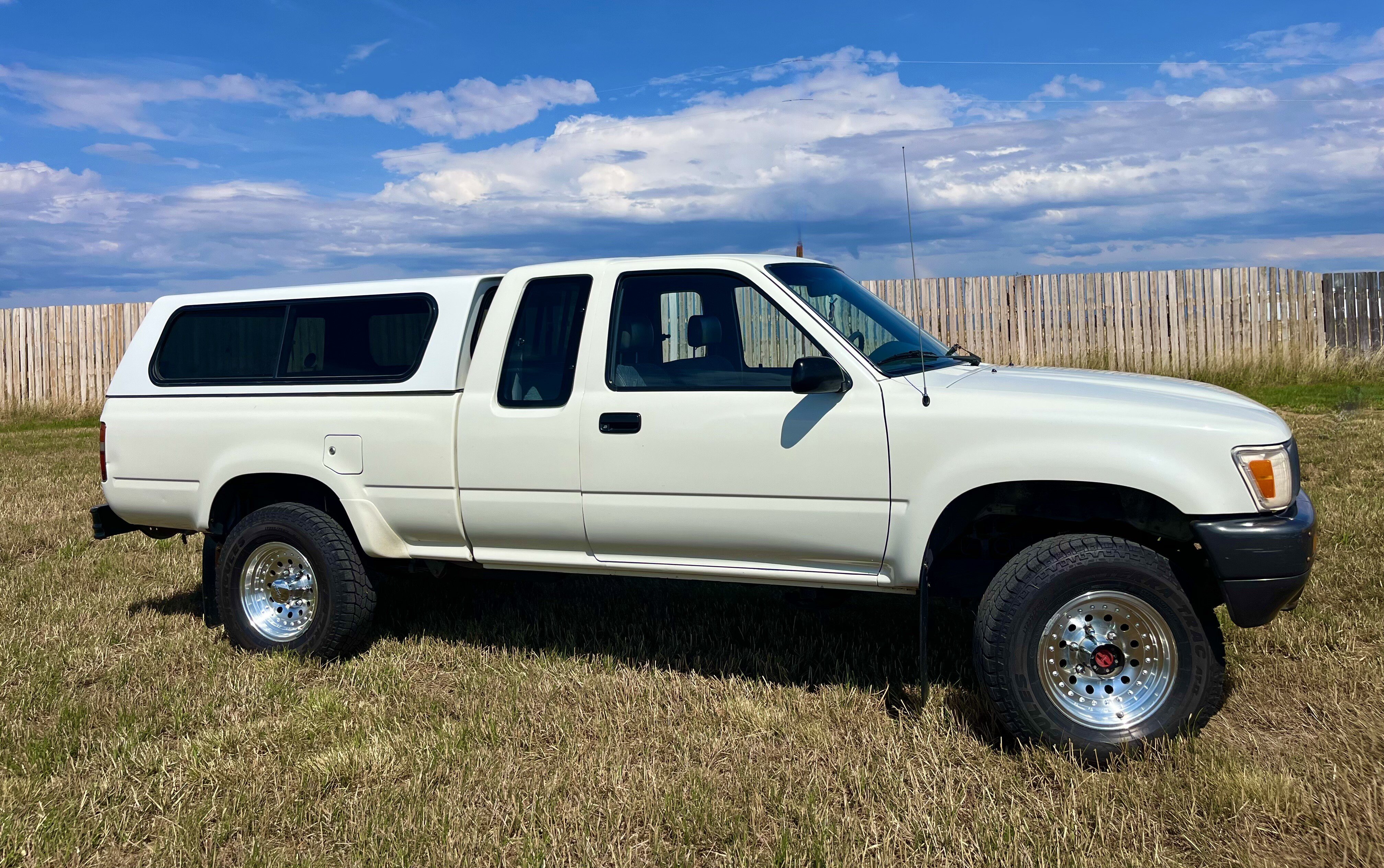 1990 Toyota Pickup 4x4 Regular Cab Deluxe