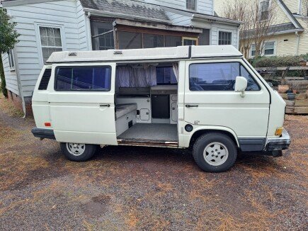 Photo 1 for 1990 Volkswagen Vanagon GL Camper for Sale by Owner