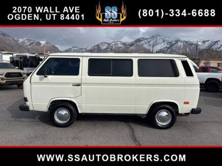 Photo 1 for 1990 Volkswagen Vanagon