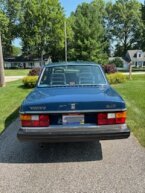 Thumbnail Photo 4 for 1990 Volvo 240 Sedan for Sale by Owner