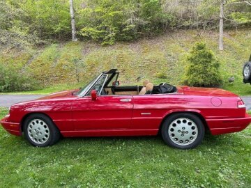 1991 Alfa Romeo Spider Veloce