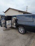 Thumbnail Photo 4 for 1991 Chevrolet Suburban