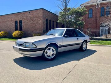 1991 Ford Mustang LX V8 Hatchback