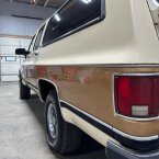 Thumbnail Photo 6 for 1991 GMC Suburban