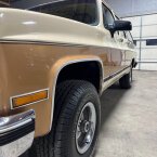 Thumbnail Photo 4 for 1991 GMC Suburban