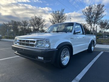 1991 Mazda B-Series Pickup 2WD Regular Cab B2200