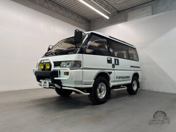 1991 Mitsubishi Delica