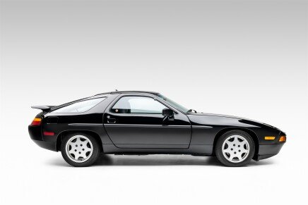 Photo 1 for 1991 Porsche 928