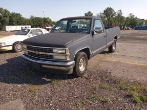 1992 Chevrolet Silverado 1500 2WD Regular Cab