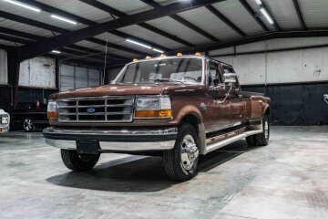 1992 Ford F350 2WD Crew Cab