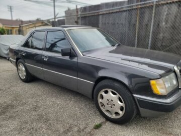 1992 Mercedes-Benz 400E