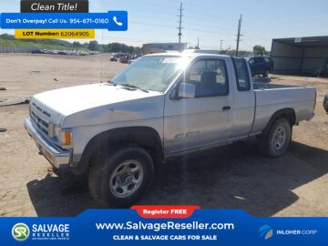 1992 Nissan Pickup 4x4 King Cab SE