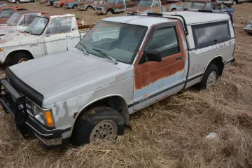 1993 Chevrolet S10 Pickup 4x4 Regular Cab