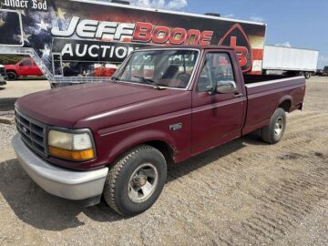 1993 Ford F150 2WD Regular Cab XL