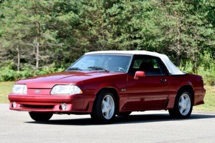 Photo 1 for 1993 Ford Mustang GT