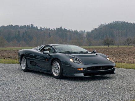 Photo 1 for 1993 Jaguar XJ220