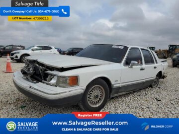 New 1993 Lincoln Town Car Signature