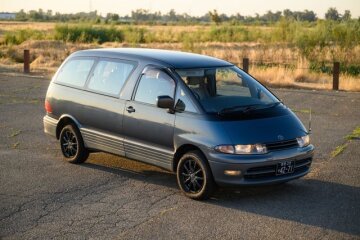 1993 Toyota Estima 