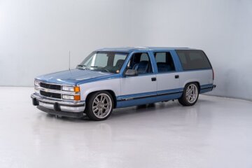 1994 Chevrolet Suburban 2WD