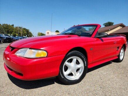 Photo 1 for 1994 Ford Mustang GT Convertible