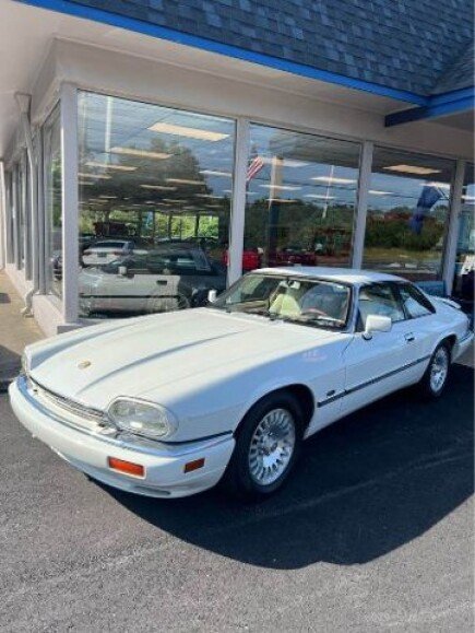 Photo 1 for 1994 Jaguar XJS
