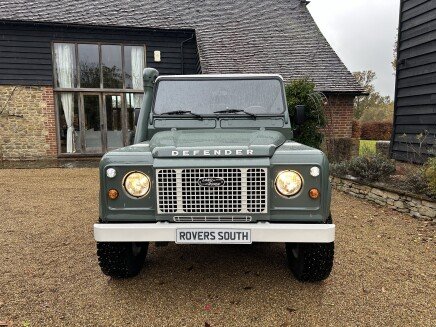 Photo 1 for 1994 Land Rover Defender