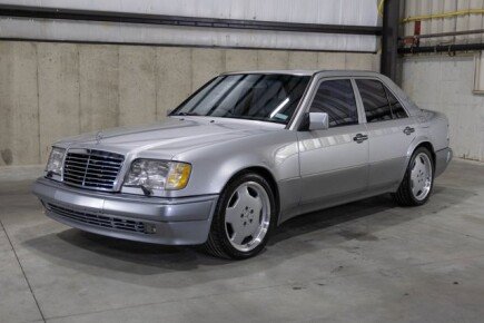 Photo 1 for 1994 Mercedes-Benz E 500 Sedan
