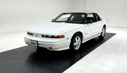 Photo 1 for 1994 Oldsmobile Cutlass Supreme Convertible