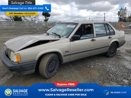 Photo 1 for New 1994 Volvo 940 Sedan