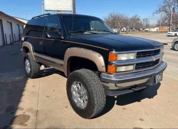 1995 Chevrolet Tahoe 4WD 2-Door