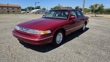 1995 Ford Crown Victoria Sedan
