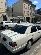 Thumbnail Photo 2 for 1995 Mercedes-Benz E 320