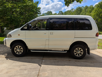 1995 Mitsubishi Delica