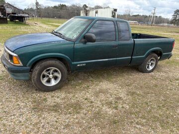 1996 Chevrolet S10 Pickup 2WD Regular Cab