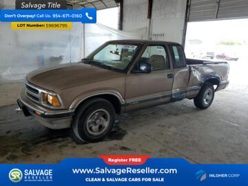 1996 Chevrolet S10 Pickup 2WD Extended Cab
