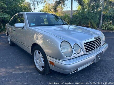 Photo 1 for 1996 Mercedes-Benz E 320