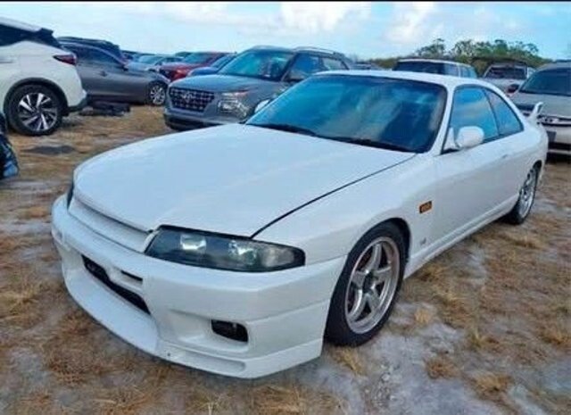 1996 Nissan Skyline