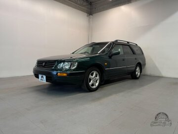 1996 Nissan Stagea