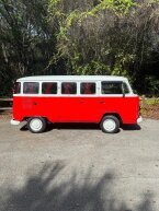 Thumbnail Photo 2 for 1996 Volkswagen Vans